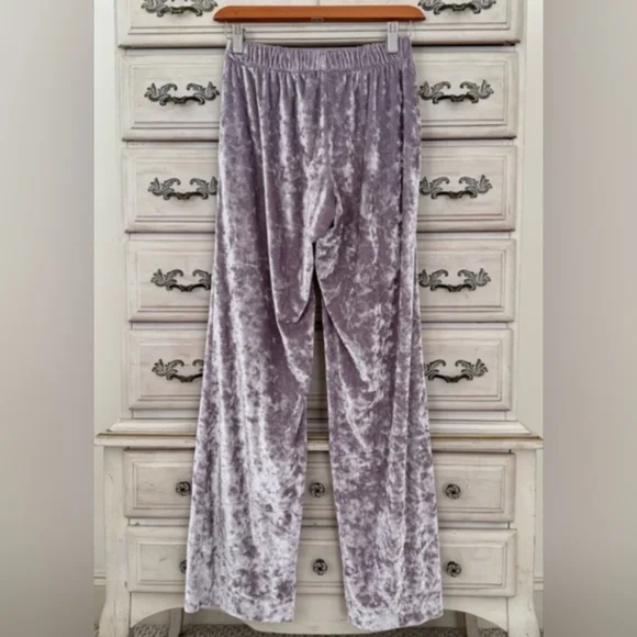 Lavender Velvet Wide-Leg Pants - Picture 2 of 5